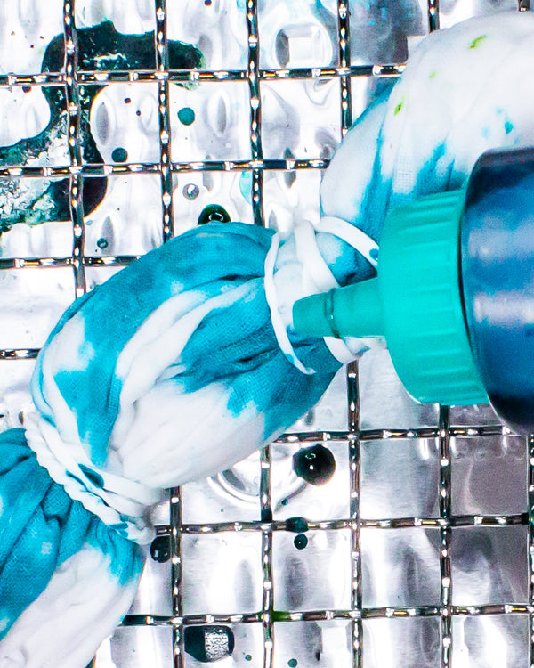 Experimenting With Tie-Dye: Trying Out New Techniques – Muse Kits